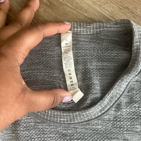 Heather Gray Lululemon Swiftly Tech - Picture 3 of 5